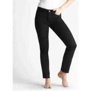 YUMMIE Denim Straight Leg Jean - Size 32 Color- Black NWT